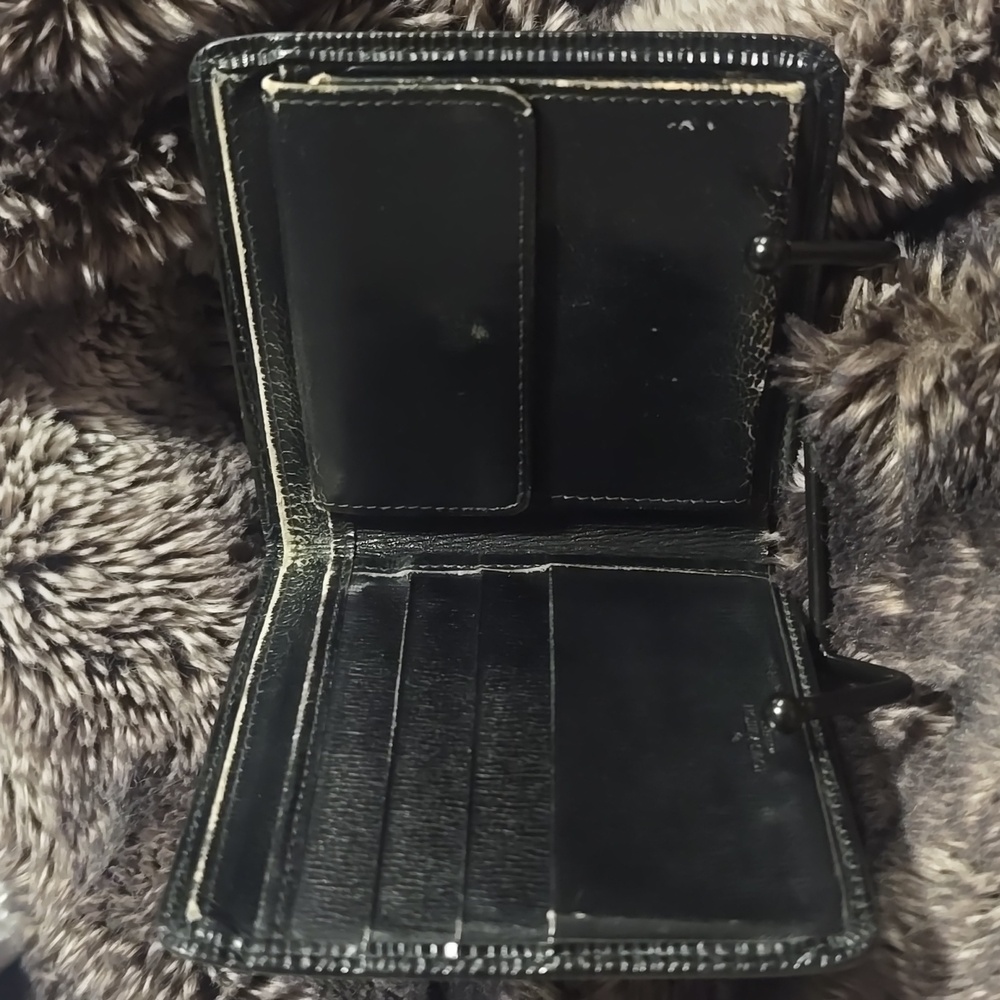 Louis VUITTON black Epi Wallet Unisex Lv - Picture 6 of 10